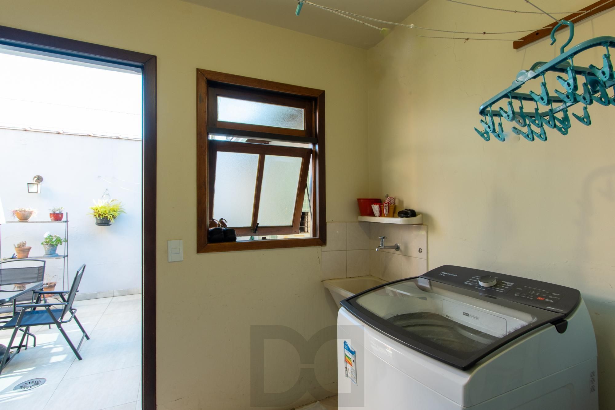 CASA EM CONDOMÍNIO NO BAIRRO IPANEMA — 4 DORMITÓRIOS (2 SUÍTES) — 2 VAGAS — foto 24