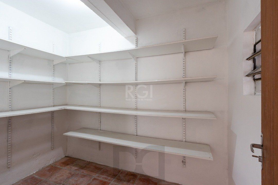Casa para Venda - 202m², 3 dormitórios, sendo 1 suites, 2 vagas - Cristal — foto 39