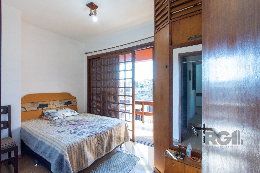 Casa para Venda - 300m², 3 dormitórios, sendo 1 suites, 4 vagas - Tristeza — foto 50