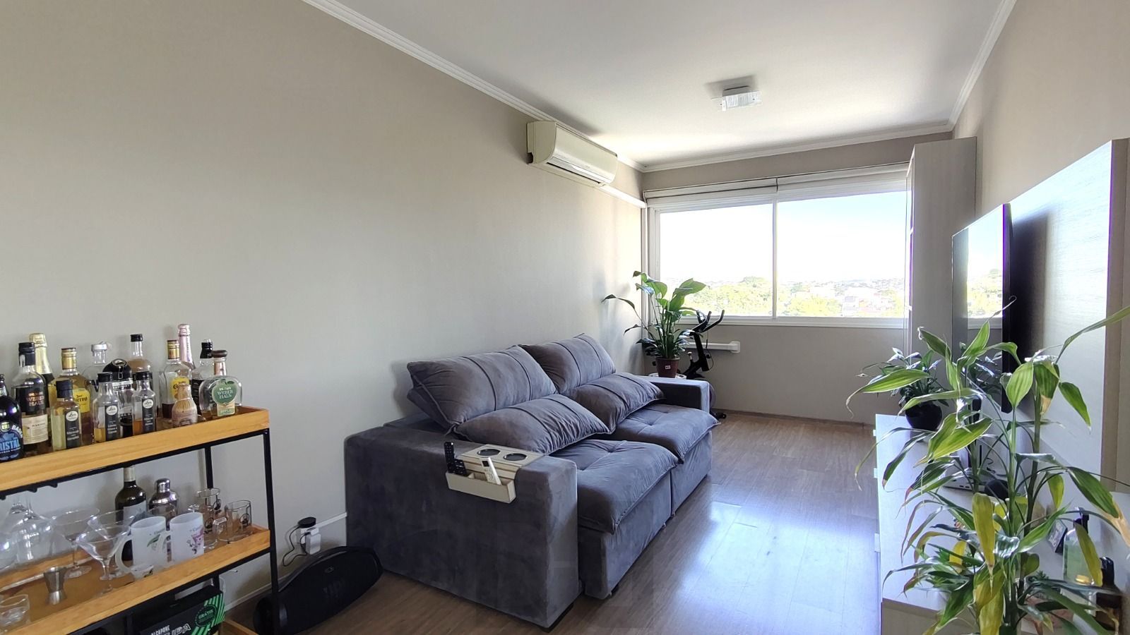 Apartamento de 2 dormitórios, 1 vaga, no bairro São José. — foto 2