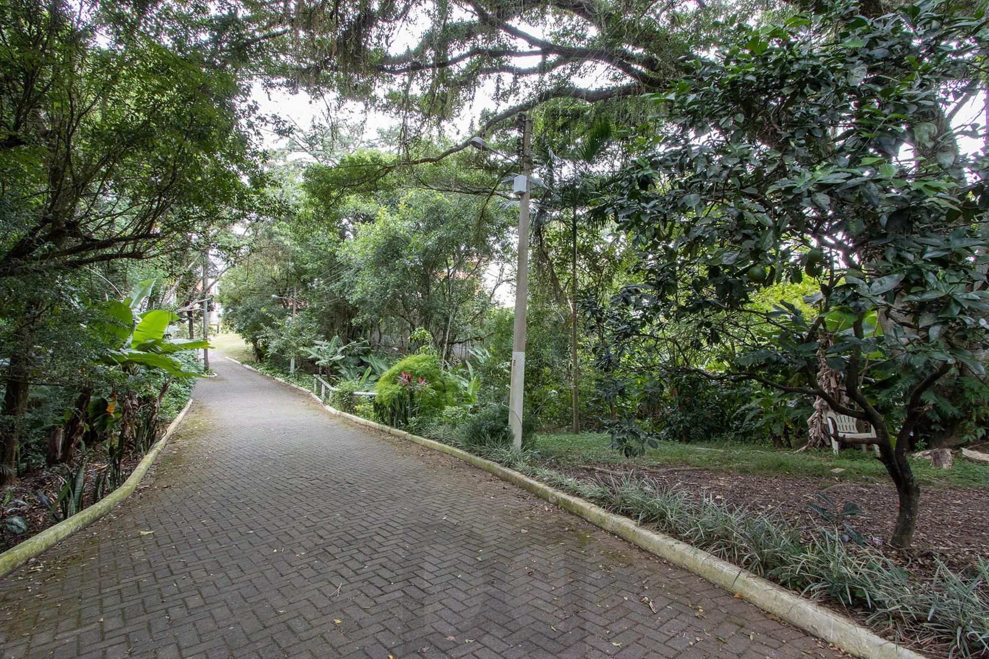 Excelente Casa em Condominio Fechado com 440,60m Dormitórios, sendo 2 Suítess — foto 76