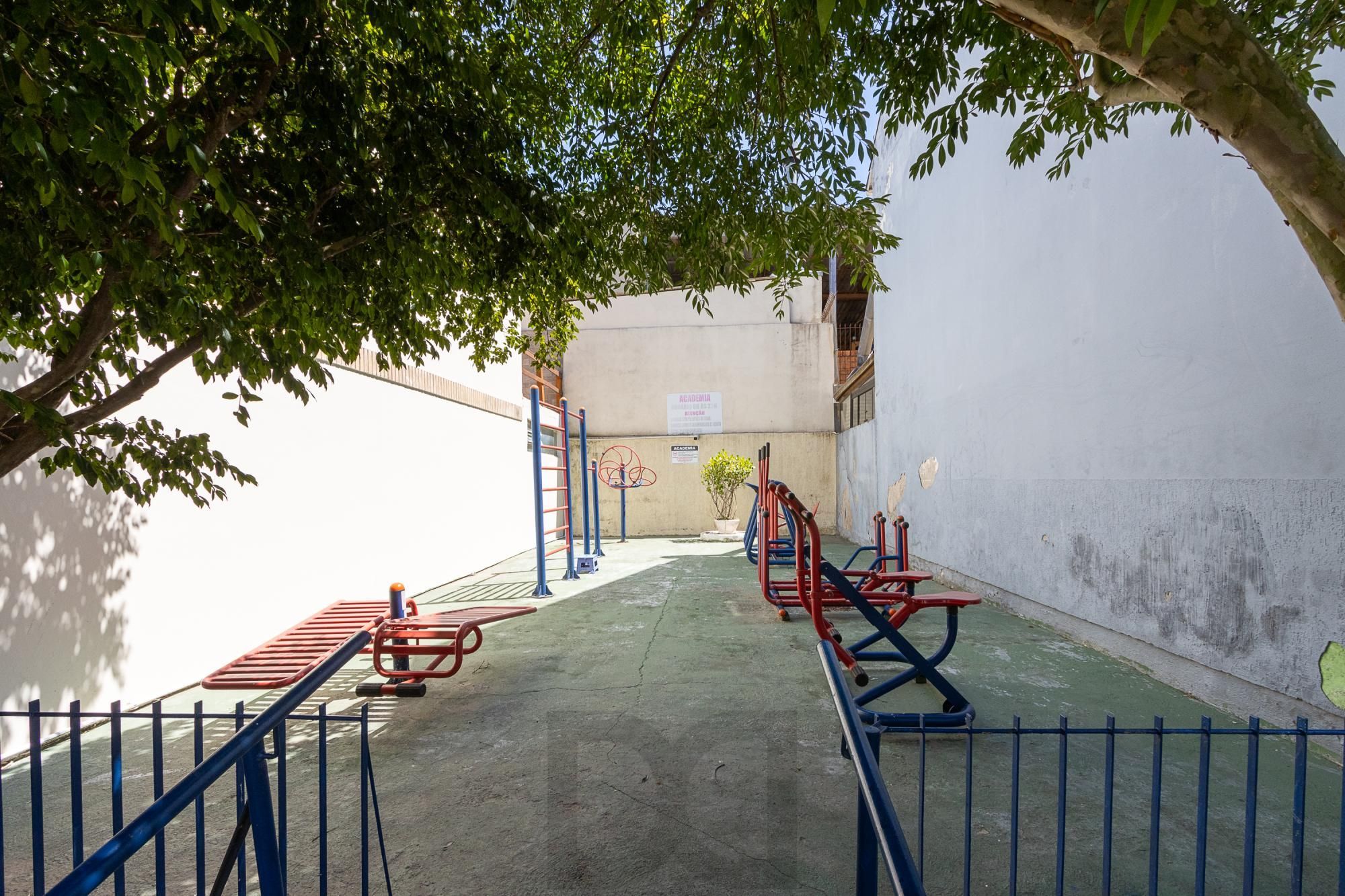 Casa de condomínio, de 3 dormitórios, 1 suíte e 2 vagas de garagem. — foto 49