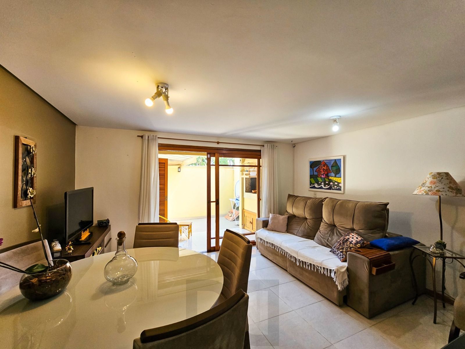 Casa 3 dormitórios I Suíte I Lareira - Bairro Tristeza — foto 8