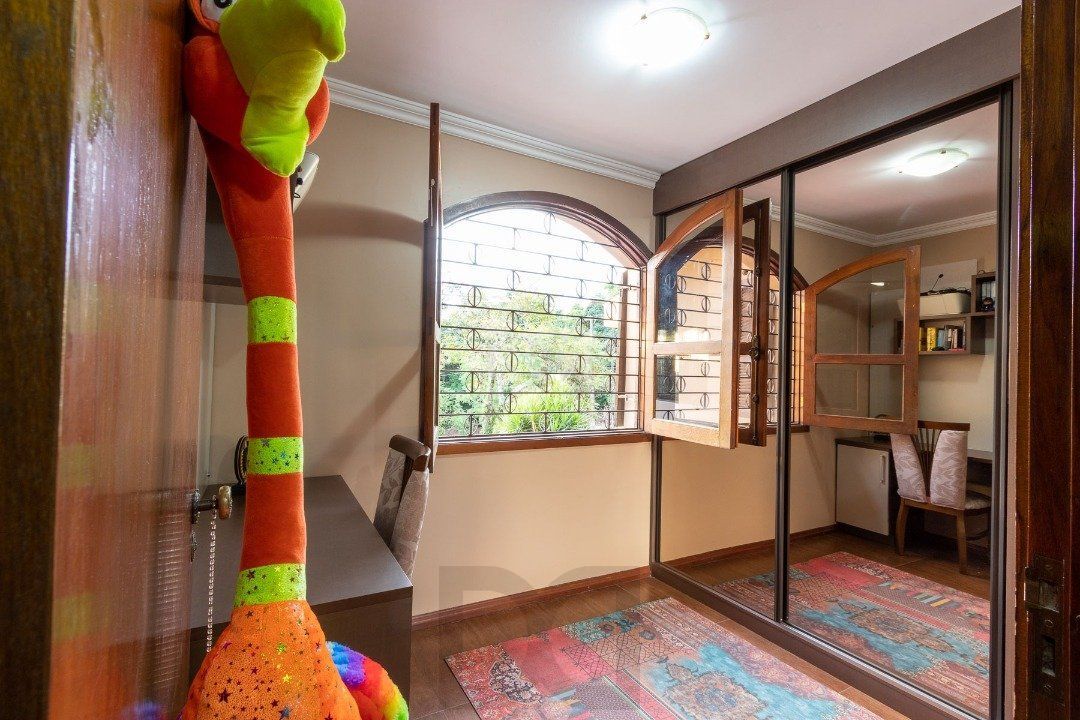 Casa para Venda - 232.5m², 3 dormitórios, sendo 1 suites, 4 vagas - Nonoai — foto 43