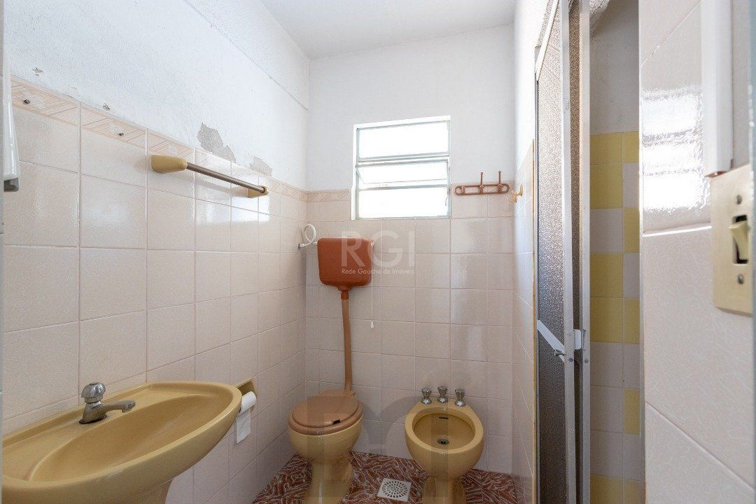 Casa para Venda - 220m², 3 dormitórios, sendo 2 suites, 2 vagas - Coronel Aparício Borges — foto 25