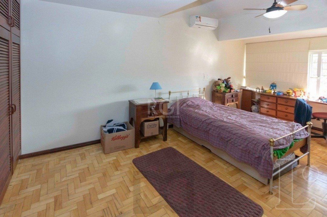 Casa para Venda - 349m², 4 dormitórios, sendo 1 suites, 3 vagas - Tristeza — foto 23