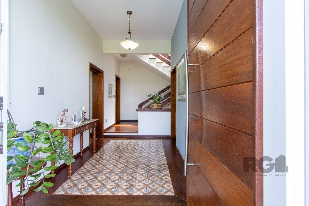 Sobrado com vista para Rio, 3 quartos, 2 suites, pátio, piscina, vaga para 4 carros - Bairro Vila Assunção — foto 11