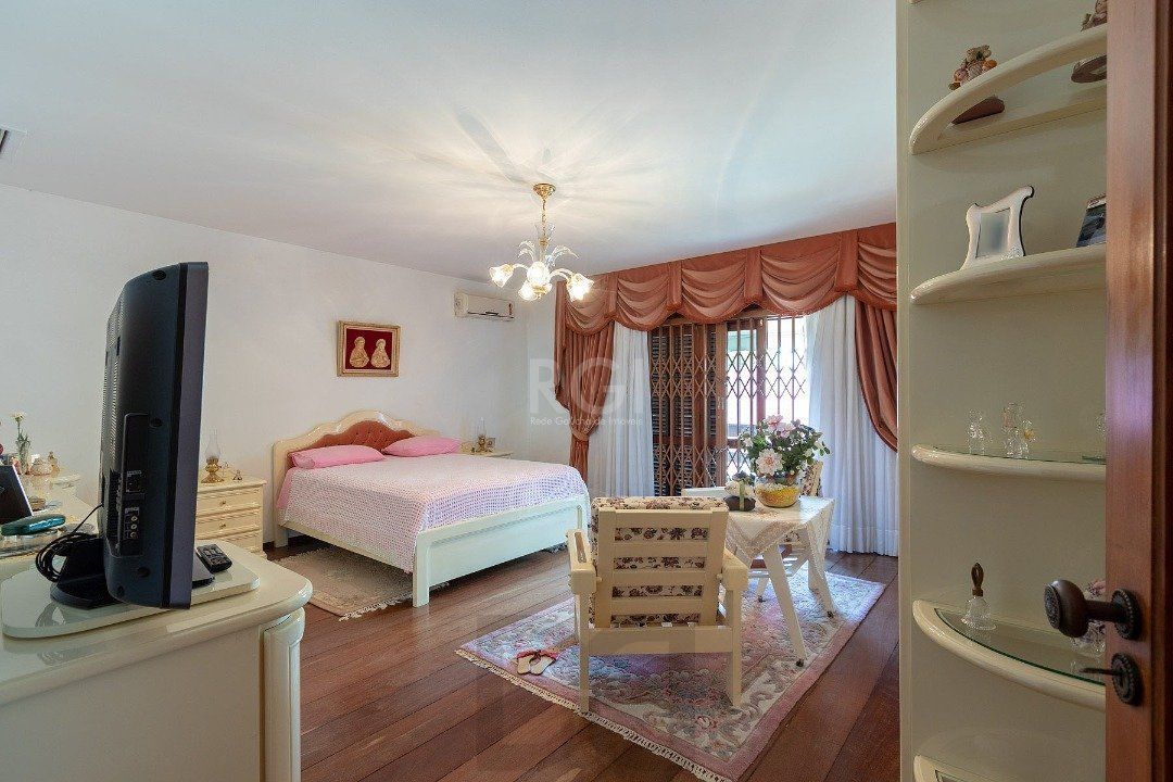 Casa para Venda - 725m², 4 dormitórios, sendo 1 suites, 4 vagas - Vila Assunção — foto 30