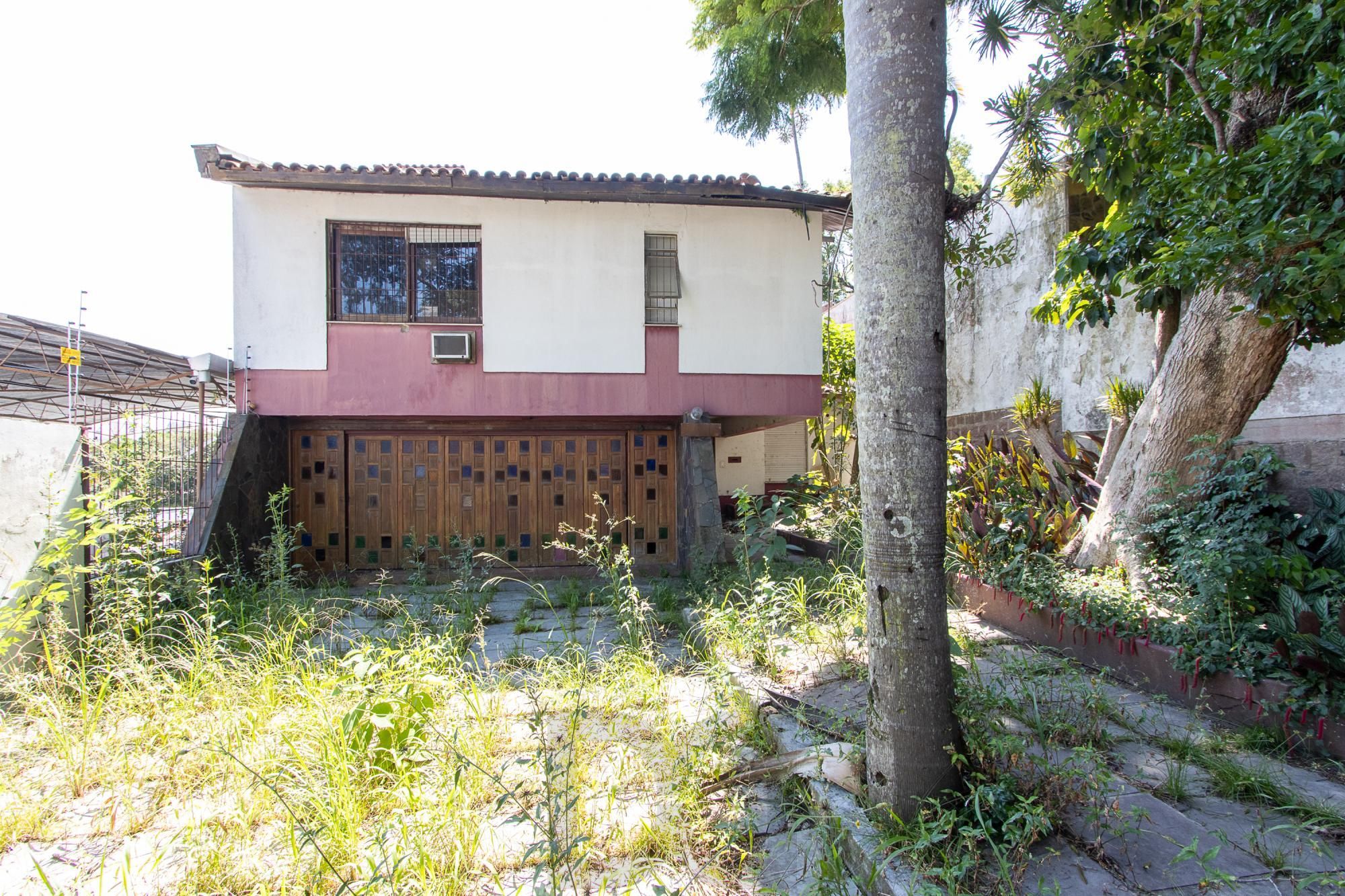 Casa para Venda - 320m², 3 dormitórios, sendo 1 suites, 4 vagas - Cristal — foto 2