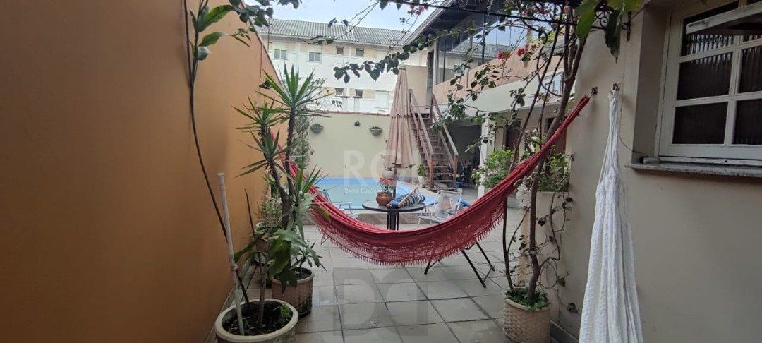 Casa para Venda - 250m², 3 dormitórios, sendo 1 suites, 2 vagas - Ipanema — foto 3