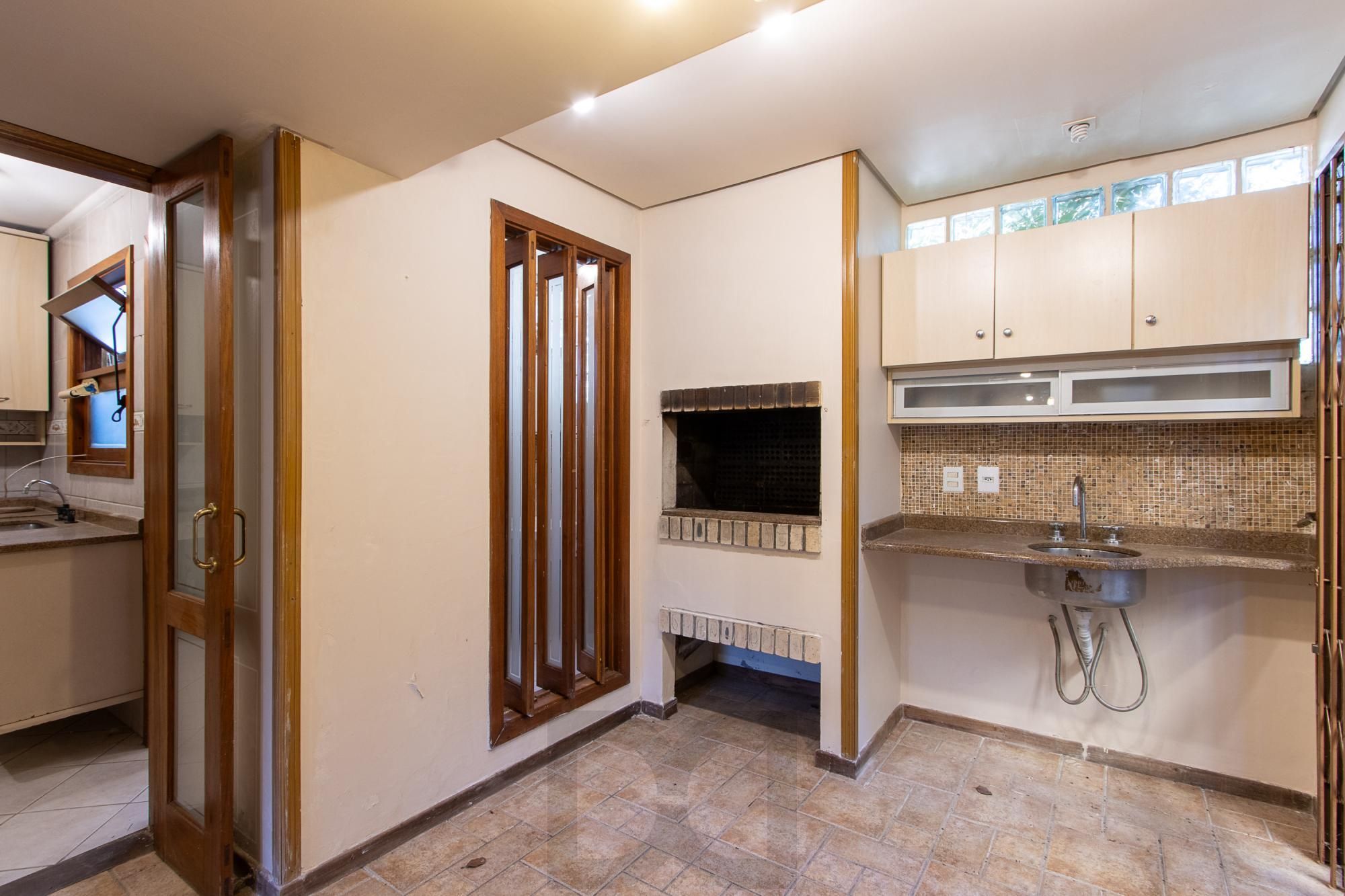 Casa 3 dormitórios, 1 suíte, 2 vagas - Bairro Camaquã — foto 14