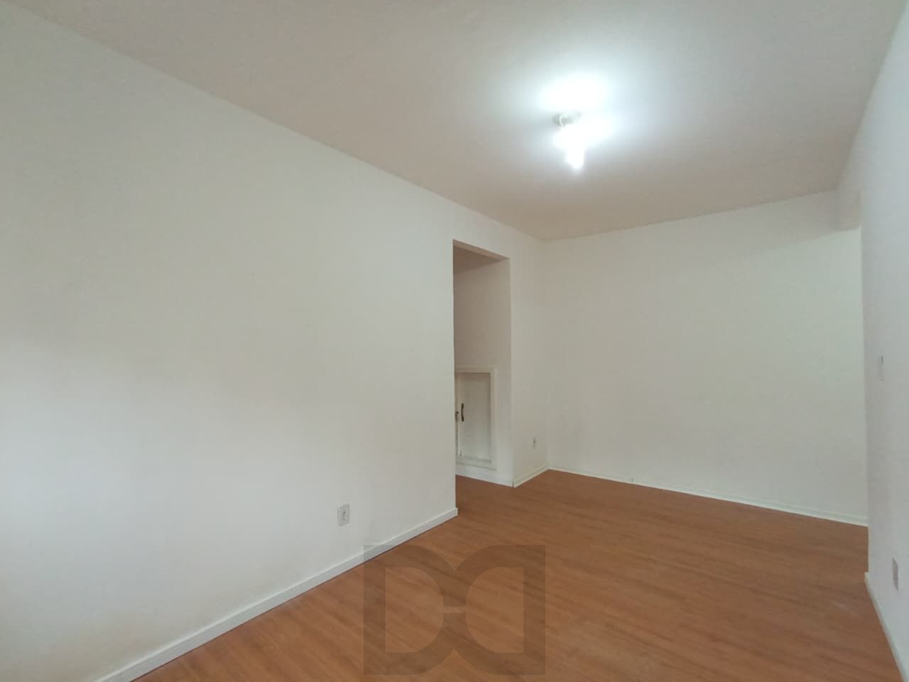 Apartamento 1 dormitório, á venda no bairro Santa Tereza em Porto Alegre. — foto 2