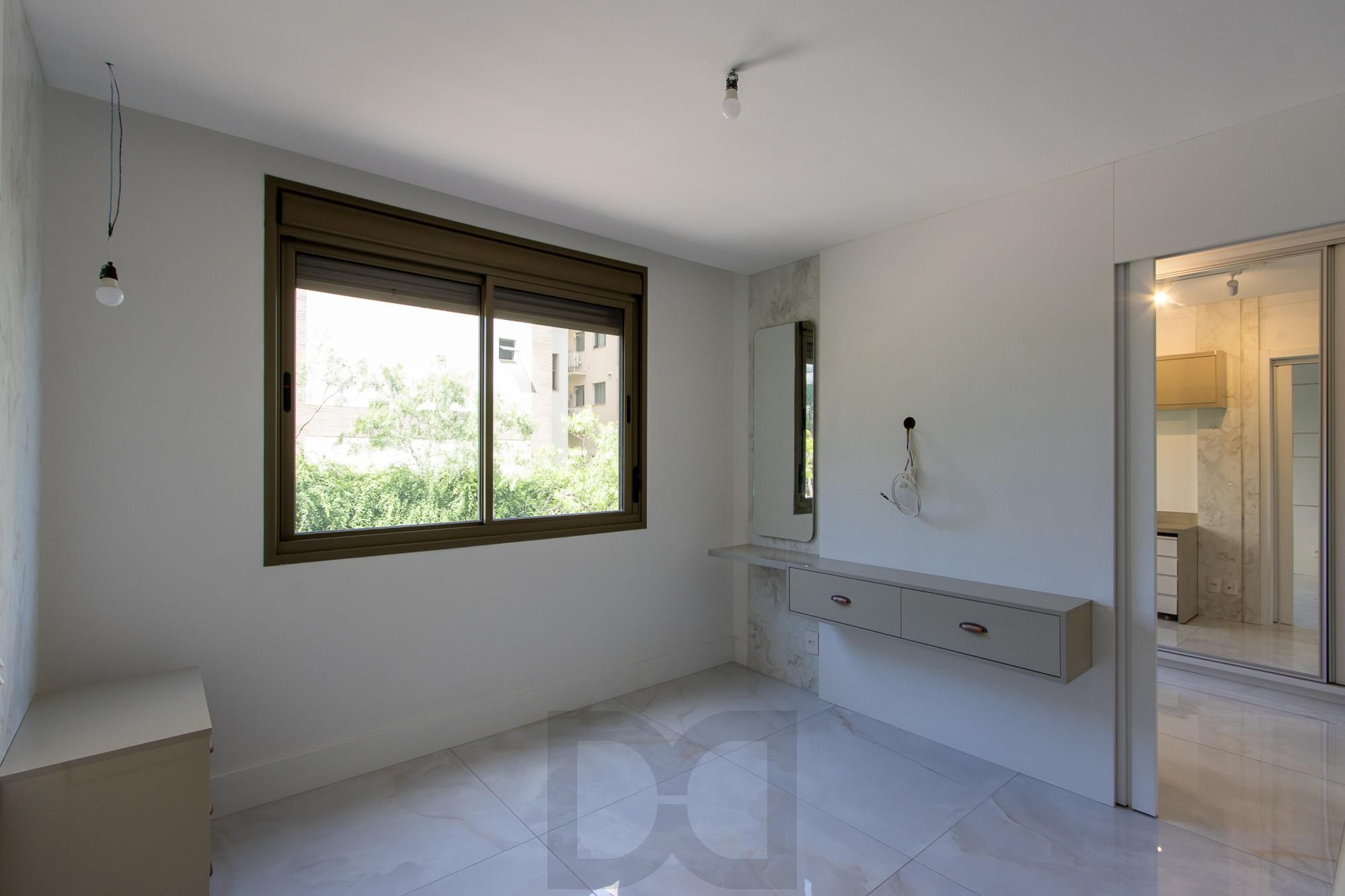 Apartamento totalmente reformado e impecável para locação - 3 quartos sendo uma suíte - Bairro Cavalhada — foto 50