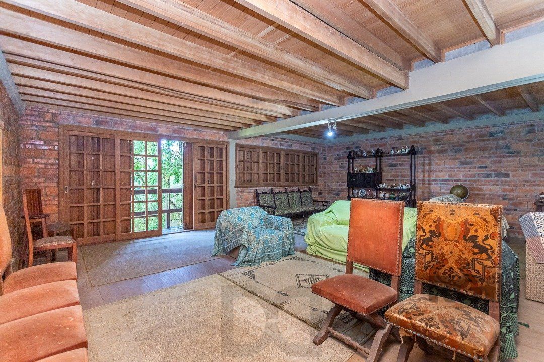 Casa 4 dormitórios, Altos da Vila Nova, Zona Sul, Porto Alegre. — foto 1