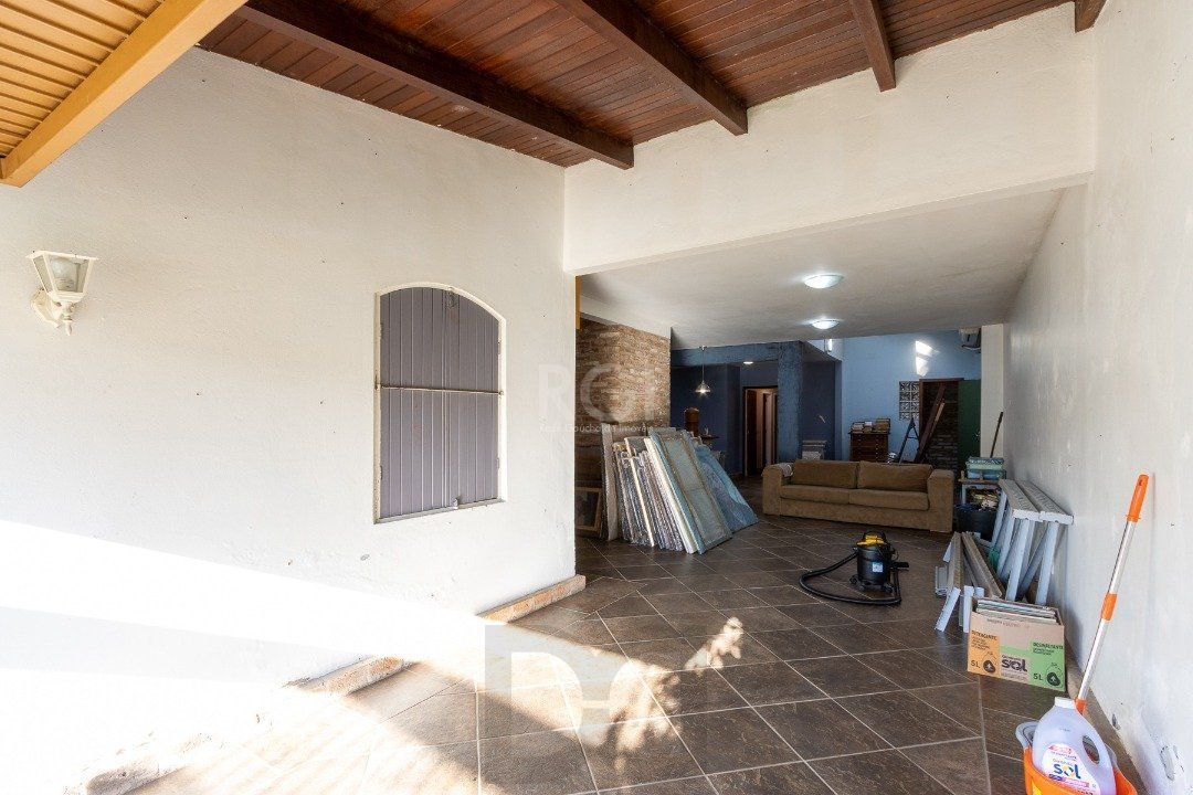 Casa para Venda - 244m², 3 dormitórios, sendo 1 suites, 2 vagas - Guarujá — foto 17