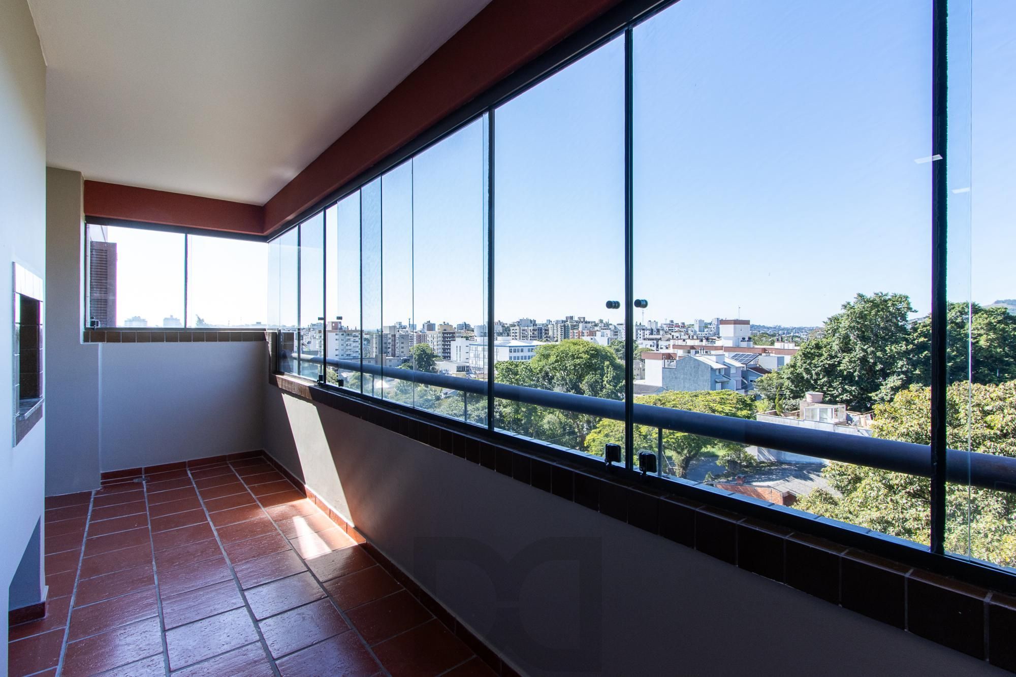 Apartamento de 2 dormitórios, 1 suíte e 2 vagas de garagem no bairro Tristeza. — foto 7