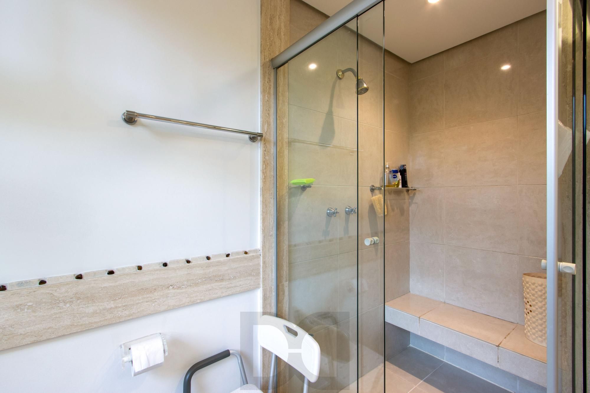 Casa térrea/2.371m2 de terreno no Condomínio Terra Ville, com fundo para o lago. — foto 47