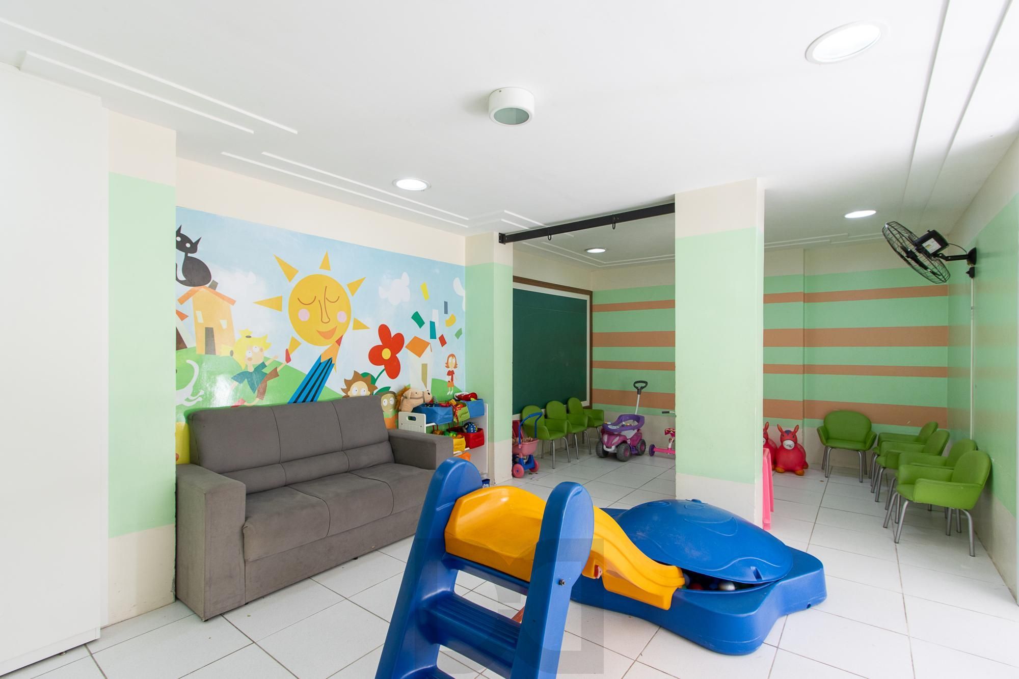 Apartamento, 2 dormitórios e 1 vaga, bairro Jardim Carvalho. — foto 40