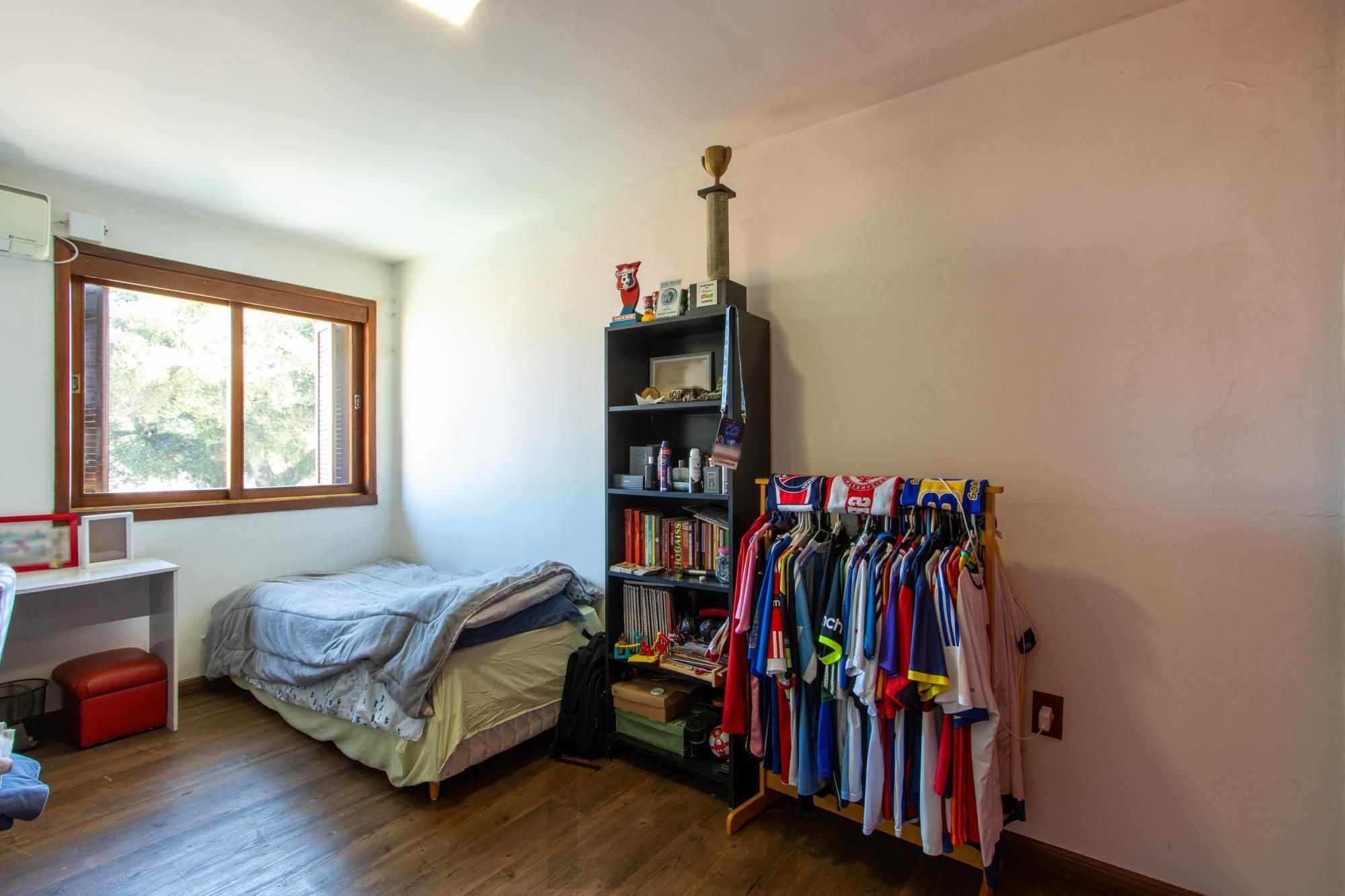 Casa para Venda - 255.68m², 4 dormitórios, sendo 1 suites, 2 vagas - Tristeza — foto 23