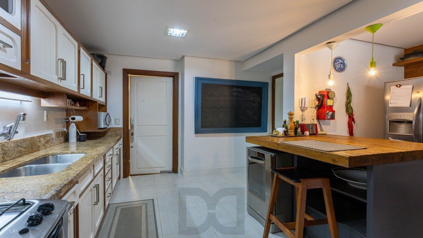 Apartamento193m² privativos, 3 dormitórios (2 suítes), 3 vagas — foto 13