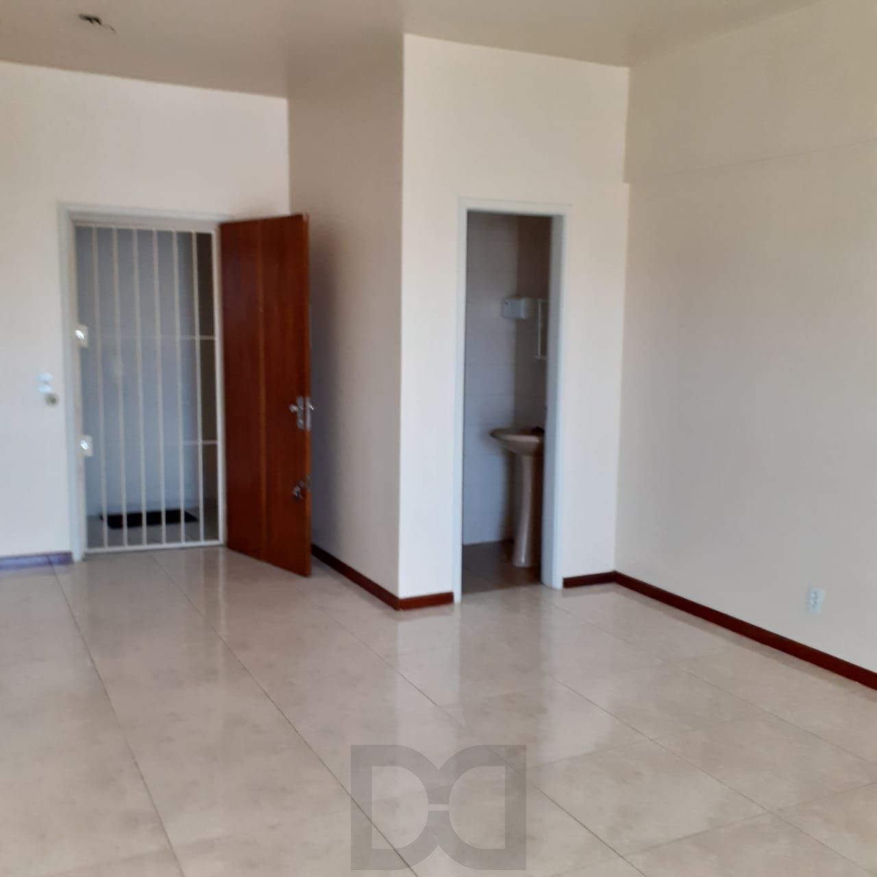 Sala comercial no bairro Petrópolis. — foto 6
