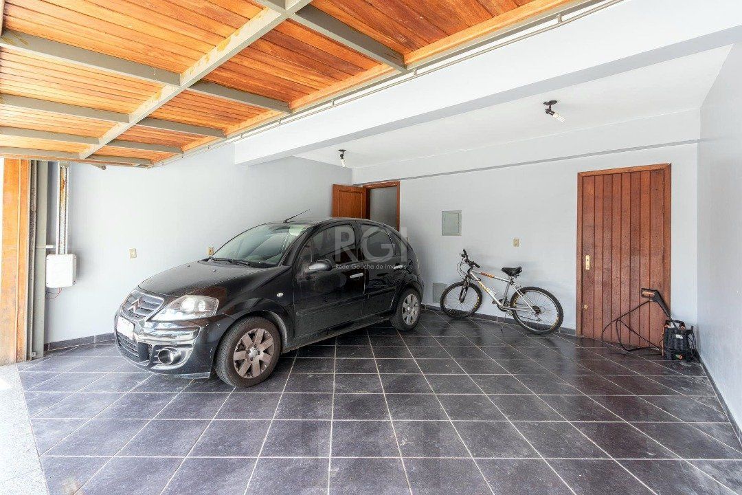 Casa para Venda - 451.63m², 5 dormitórios, sendo 1 suites, 4 vagas - Cristal — foto 19