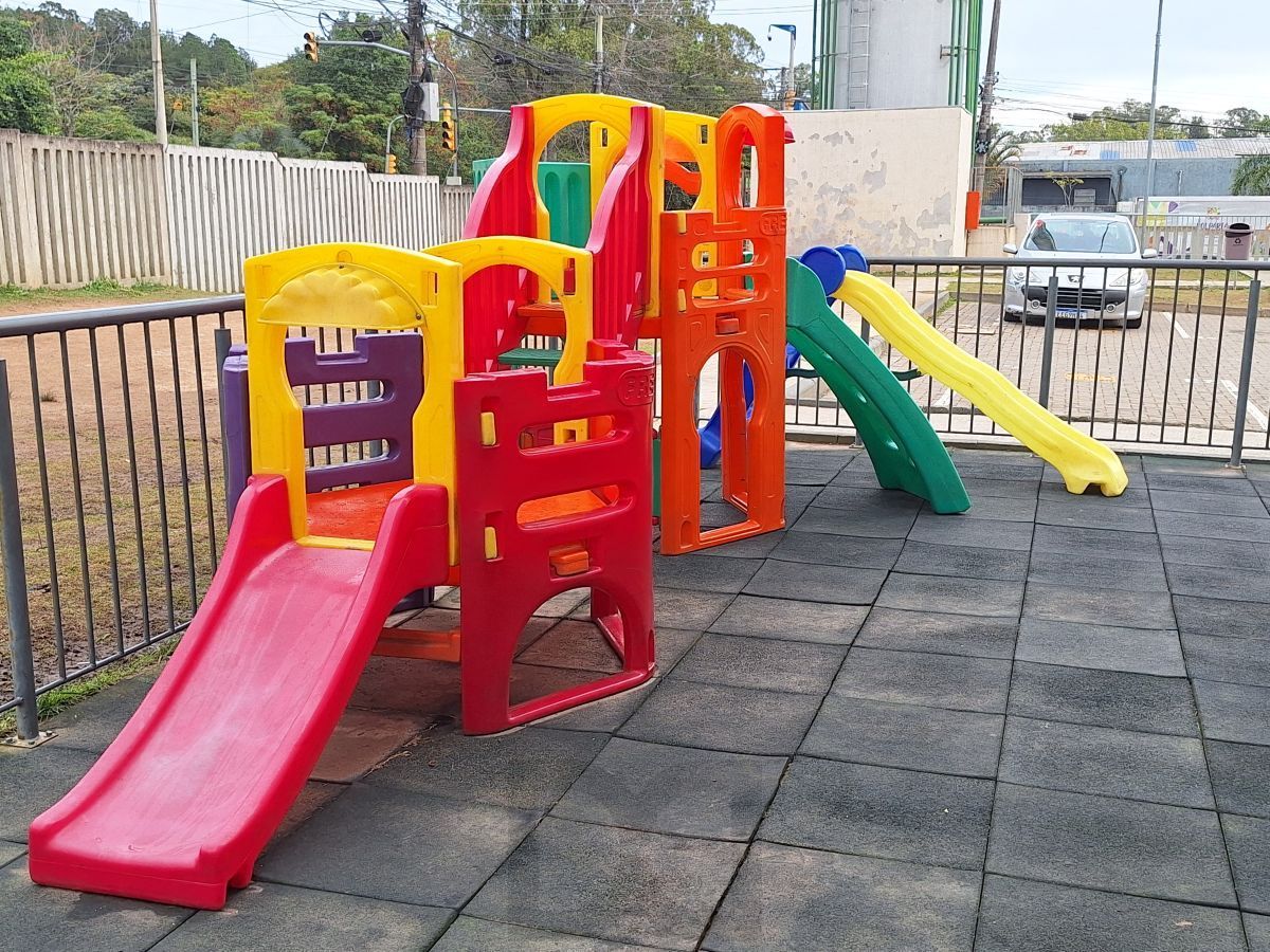 Apartamento 2 dorm, 1 banheiro e vaga escriturada - bairro Morro Santana — foto 12