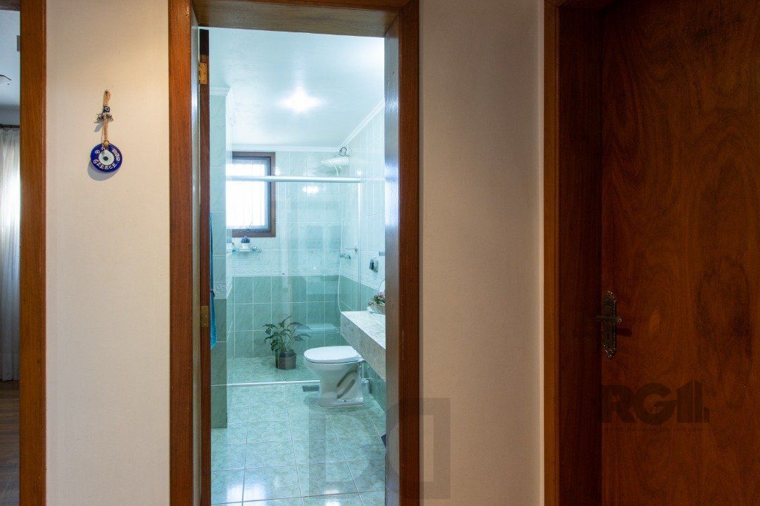 Apartamento Garden de 3 dormitórios, 1 suite e 1 vaga coberta no bairro Cristal. — foto 25