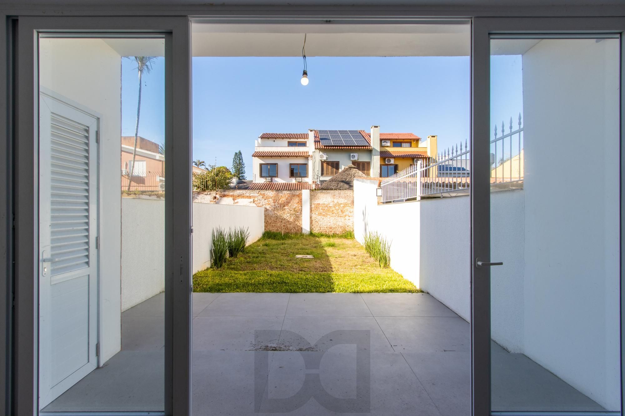 Casa com 3 dormitórios e 3 banheiros à Venda, 174 m². — foto 12