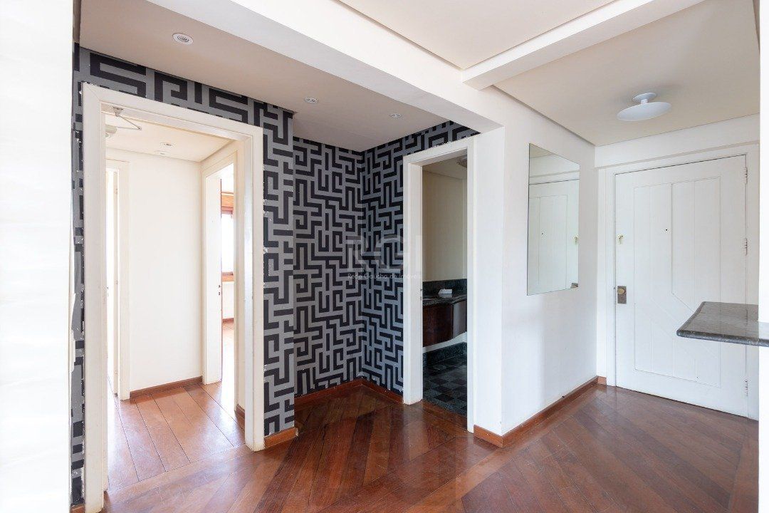 Cobertura para Venda - 302m², 4 dormitórios, sendo 1 suites, 3 vagas - Menino Deus — foto 8
