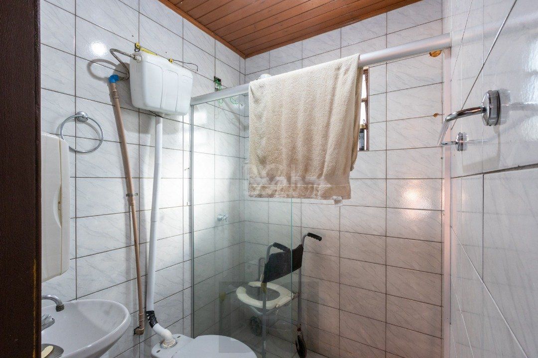 Casa para Venda - 240m², 6 dormitórios, sendo 3 suites, 2 vagas - Glória — foto 37