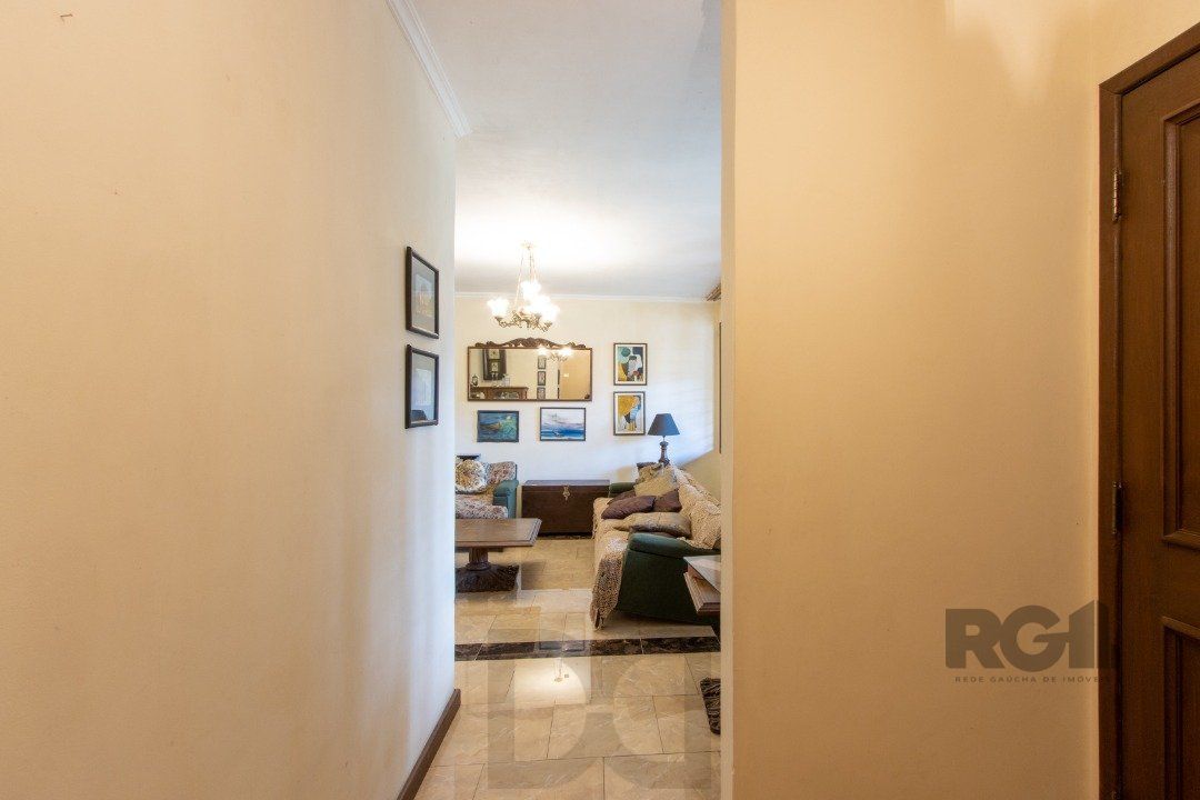 Casa para Venda - 200m², 3 dormitórios, sendo 1 suites, 3 vagas - Jardim Verde — foto 5