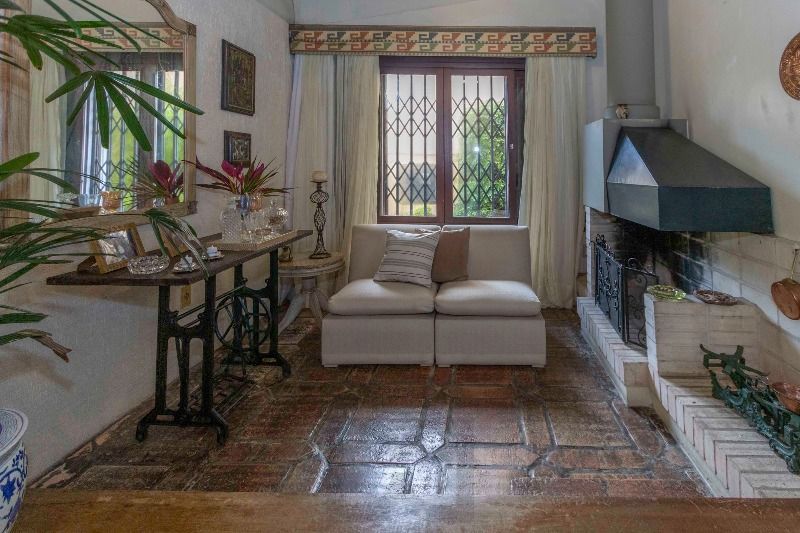 Casa para Venda - 420m², 5 dormitórios, sendo 2 suites, 6 vagas - Nonoai — foto 9