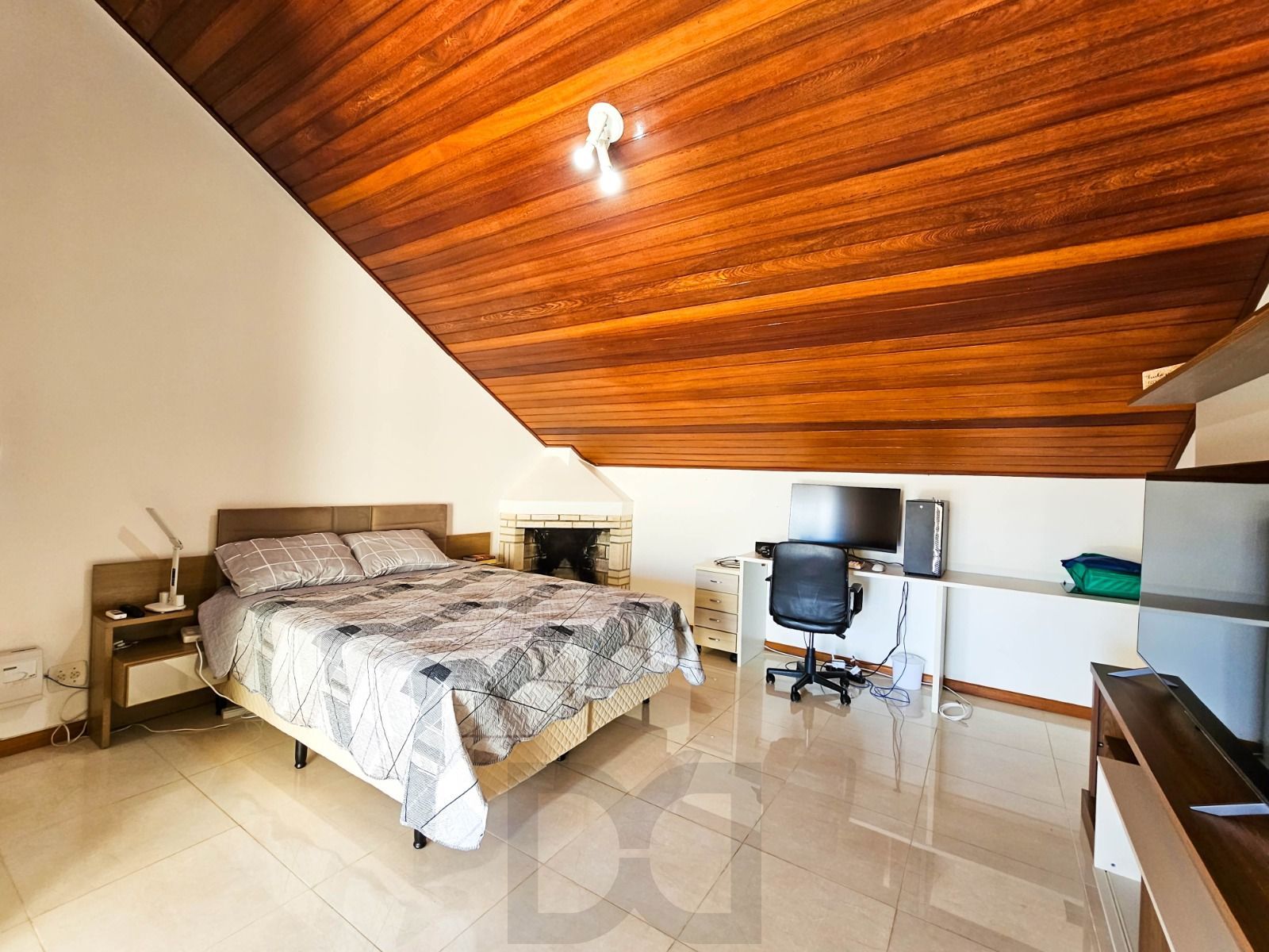 Casa 3 dormitórios I Suíte I Lareira - Bairro Tristeza — foto 51