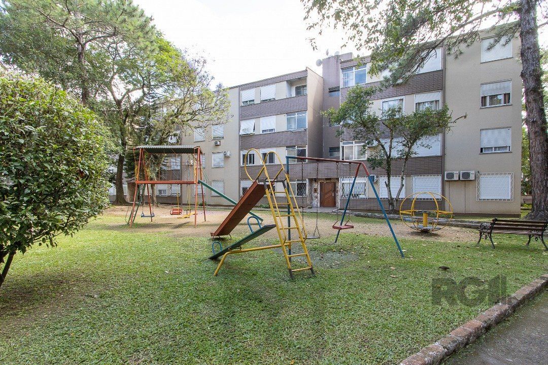 Excelente apartamento no bairro Cristal com 1 dormitório, living, banheiro e cozinha. — foto 24