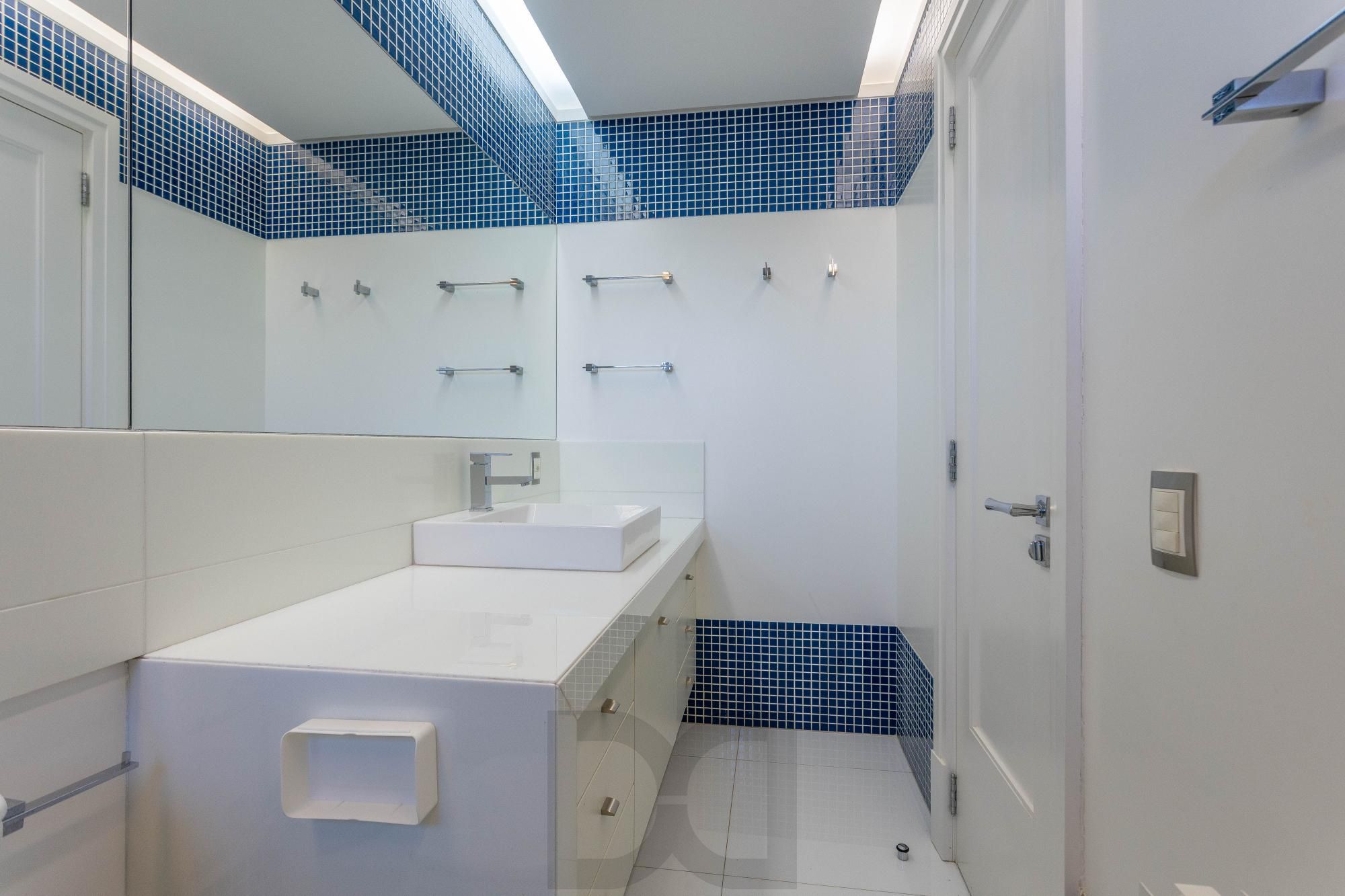 Apartamento para alugar em Mont 'Serrat com 6 quartos, 6 vagas e ótima localização — foto 17