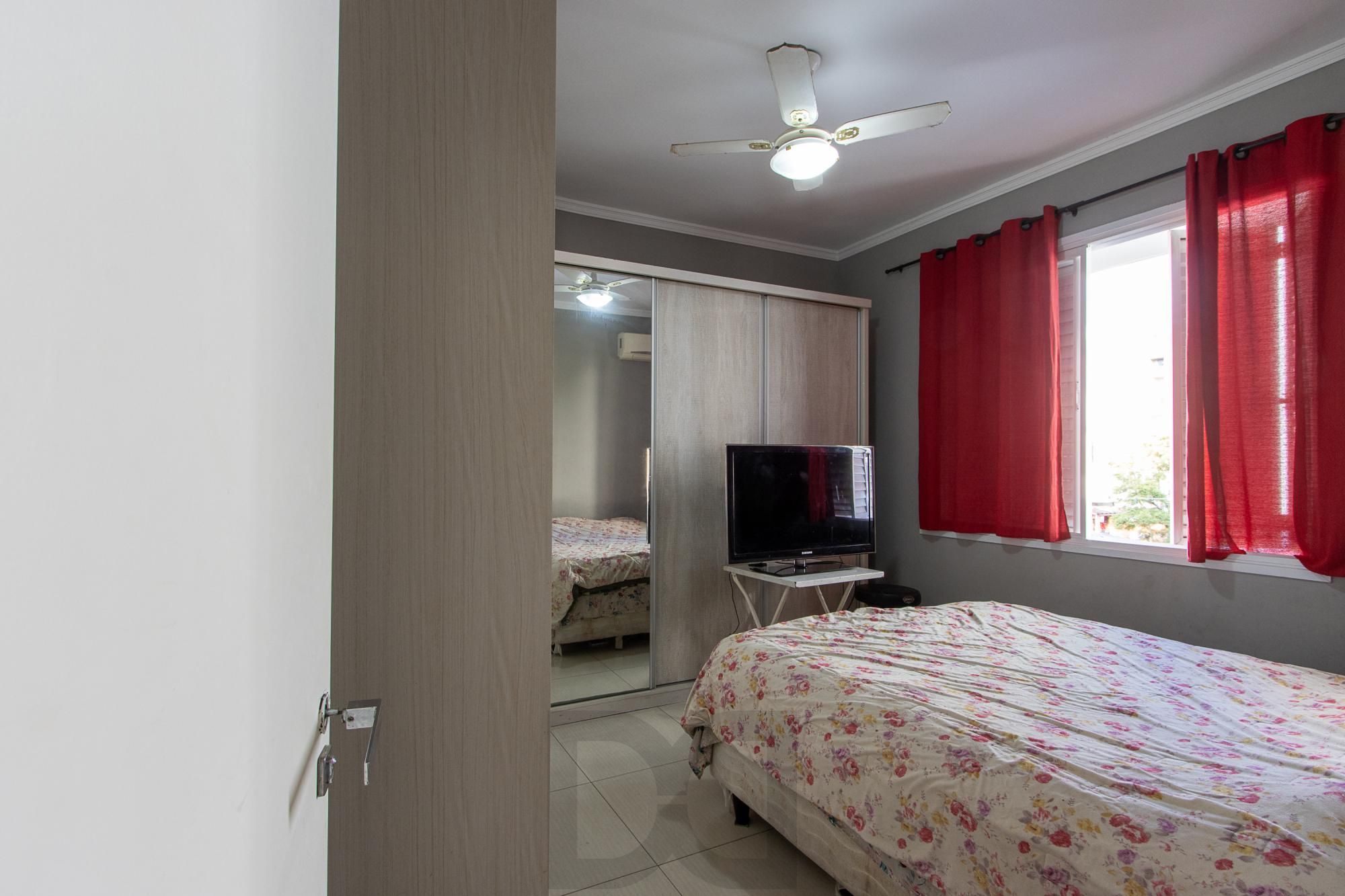 Apartamento 2 Dormitórios no Menino Deus — foto 15