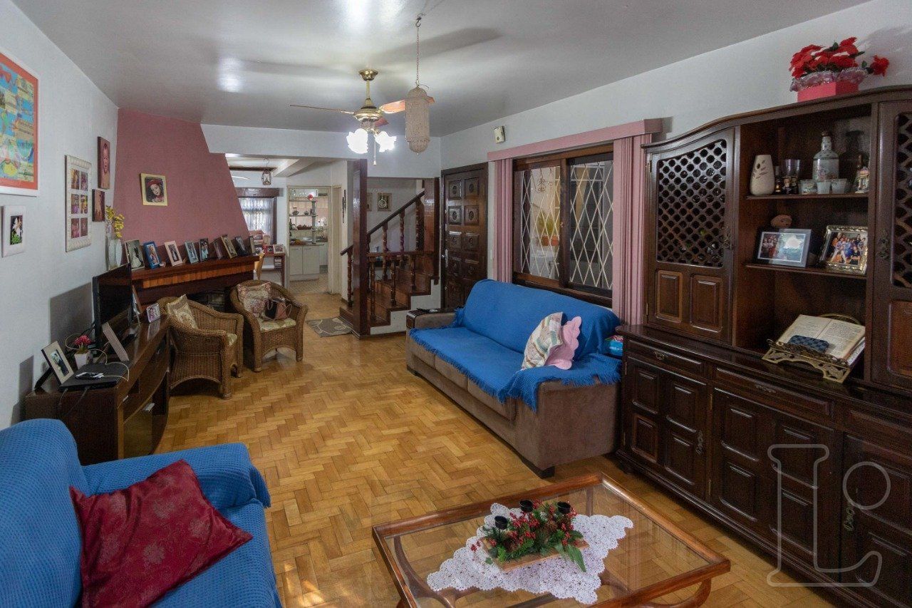 Sobrado para Venda - 241m², 4 dormitórios, sendo 1 suites, 1 vaga - Camaquã — foto 6