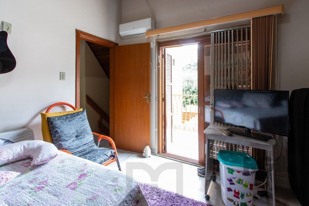 Sobrado, 3 quartos, 2 banheiros, pátio, 2 vagas, piscina - Bairro Vila Nova — foto 32