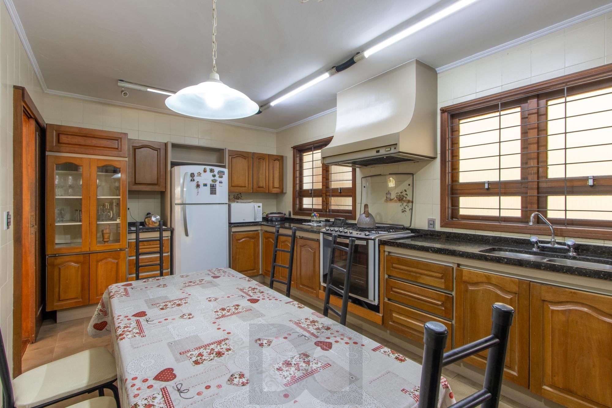 Casa à venda com 5 dormitórios, 392m² e 4 vagas no bairro Vila Assunção, Zona Sul de Porto Alegre — foto 35
