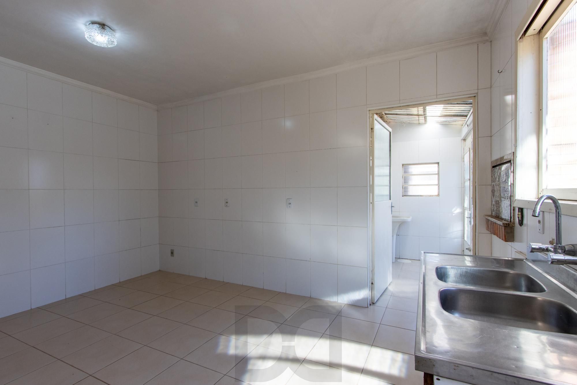Casa para Venda - 231.72m², 4 dormitórios, sendo 1 suites, 3 vagas - Tristeza — foto 17