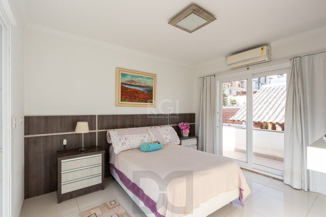 Casa para Venda - 377m², 4 dormitórios, sendo 3 suites, 3 vagas - Guarujá — foto 30
