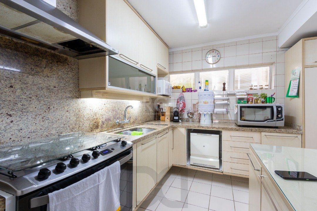 Casa Condominio para Venda - 300m², 4 dormitórios, sendo 2 suites, 2 vagas - Ipanema — foto 35