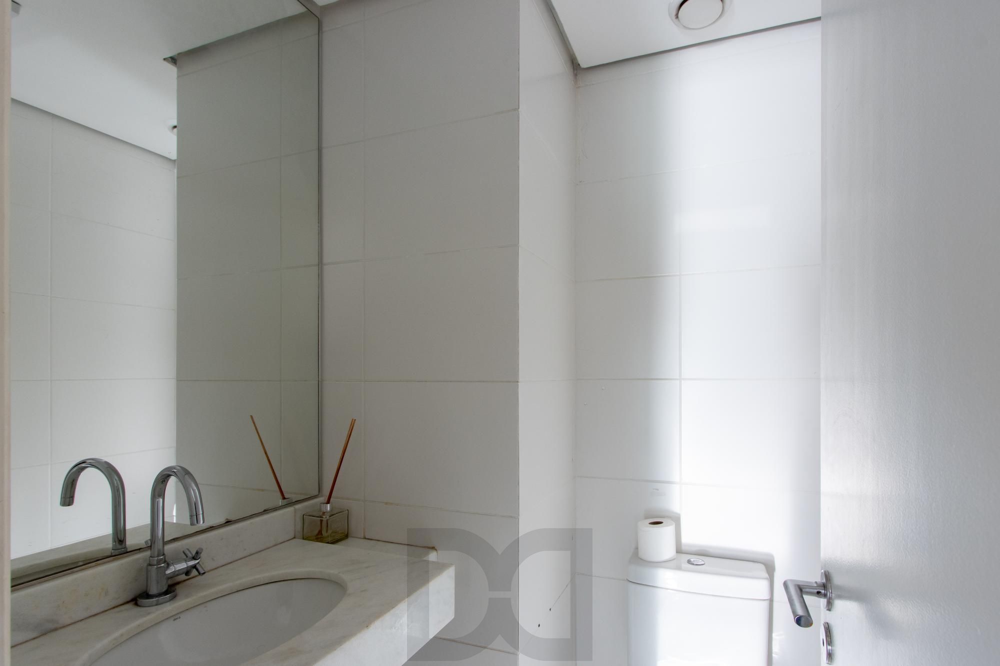 Sala Comercial no Ed. Cristal Tower junto ao Barra Shopping no Bairro Cristal — foto 5