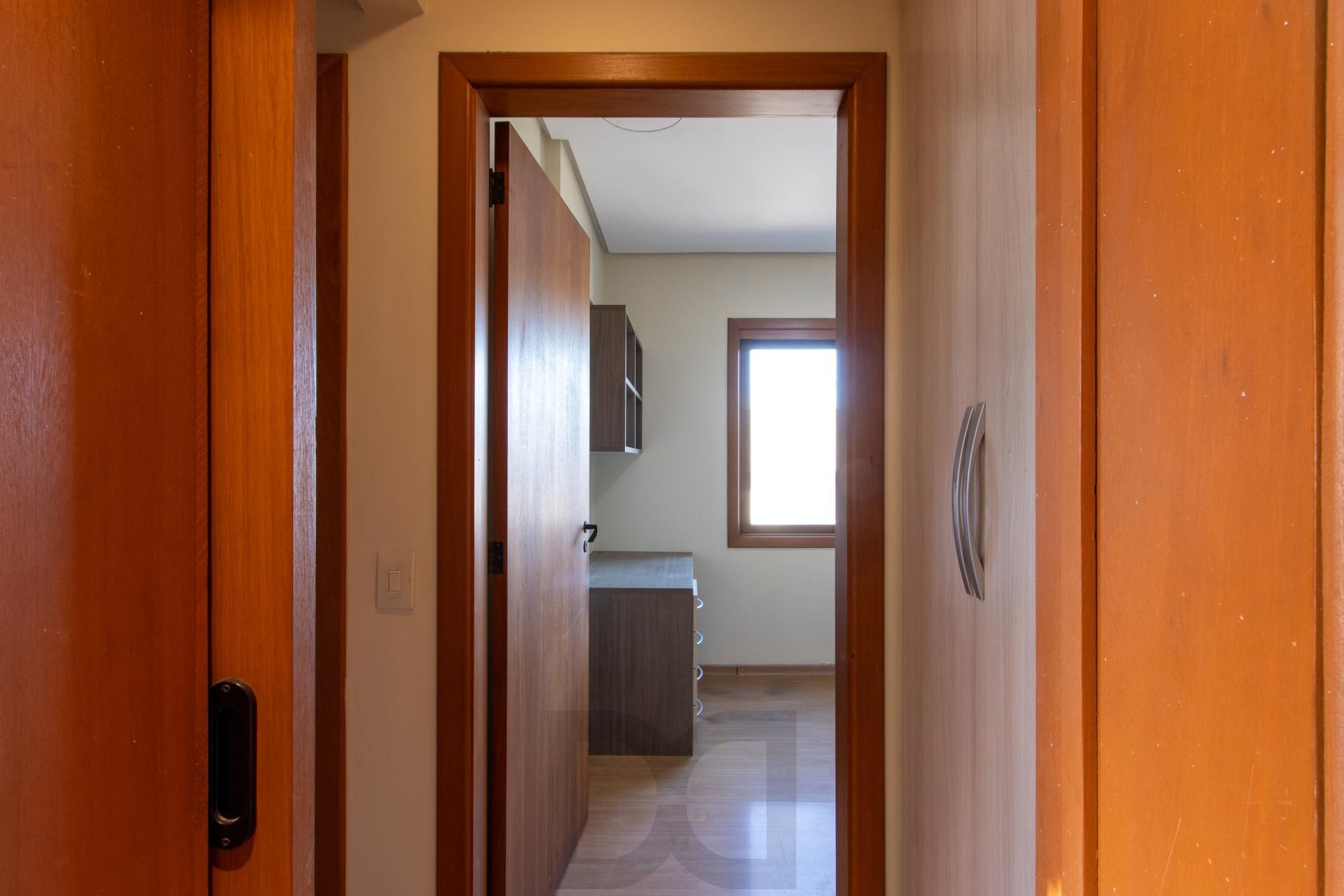 COBERTURA 2 QUARTOS, 2 VAGAS INDIVIDUAIS ESCRITURADAS, ELEVADOR - BAIRRO SANTO ANTONIO — foto 10