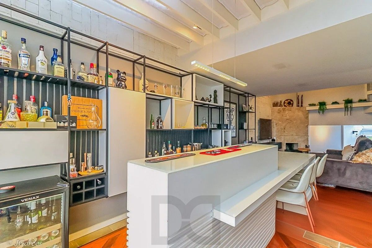 Casa em Condomínio à venda com 286m², 3 dormitórios, 1 suíte, 3 vagas, no bairro Jardim Isabel em Porto Alegre — foto 8