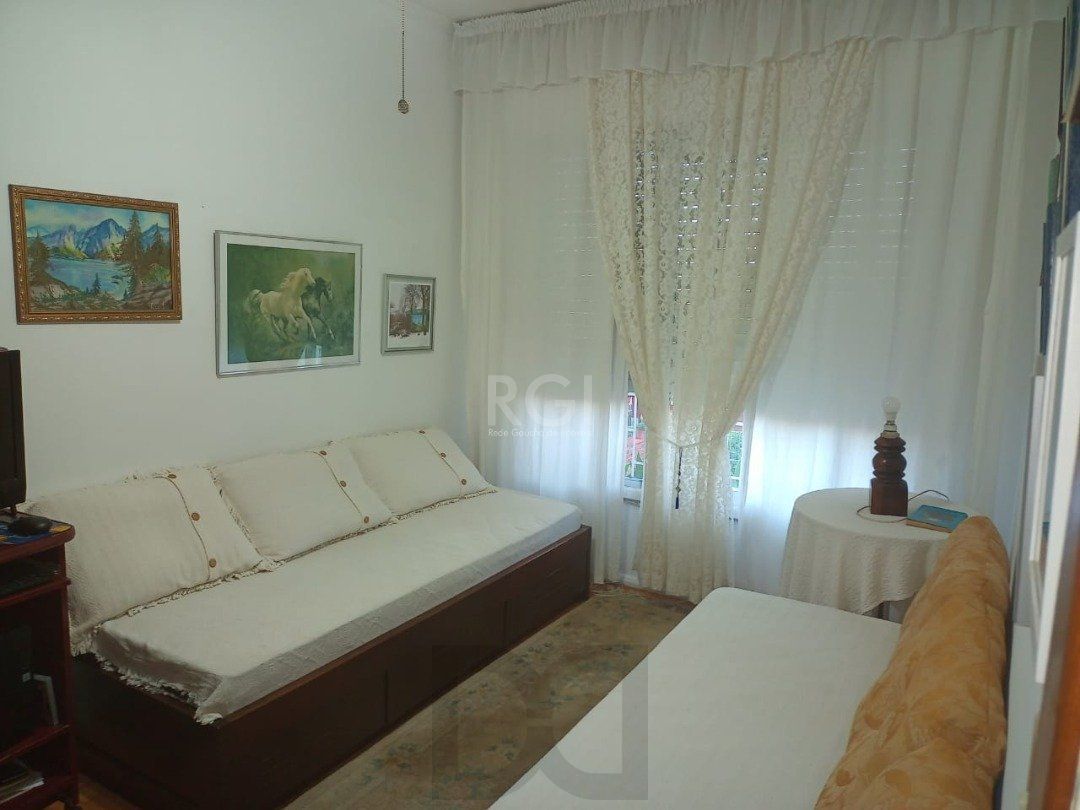 Casa para Venda - 220m², 3 dormitórios, sendo 1 suites, 1 vaga - Camaquã — foto 36