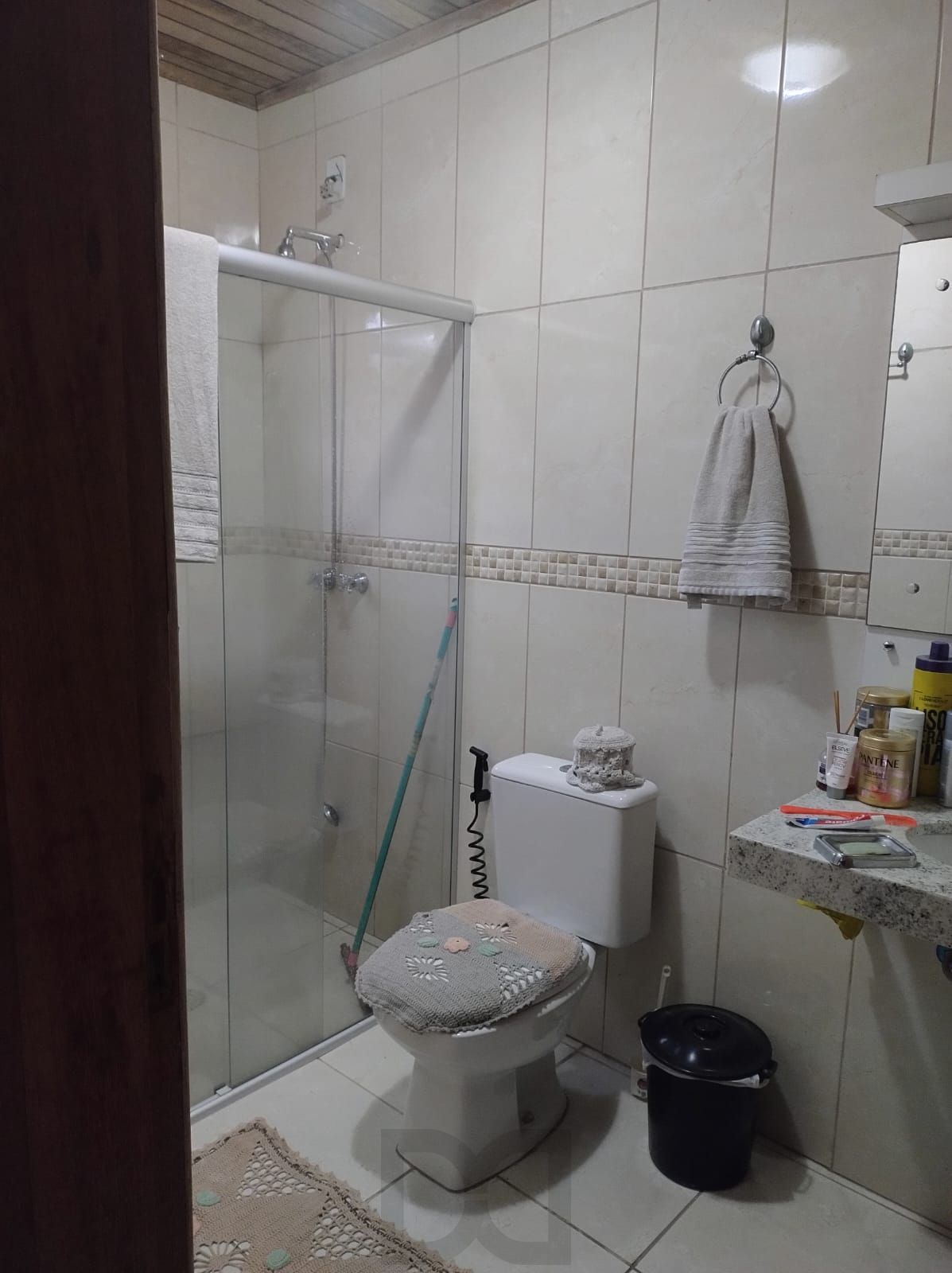 Casa para Venda - 182m², 2 dormitórios, sendo 1 suites, 3 vagas - Lami — foto 14