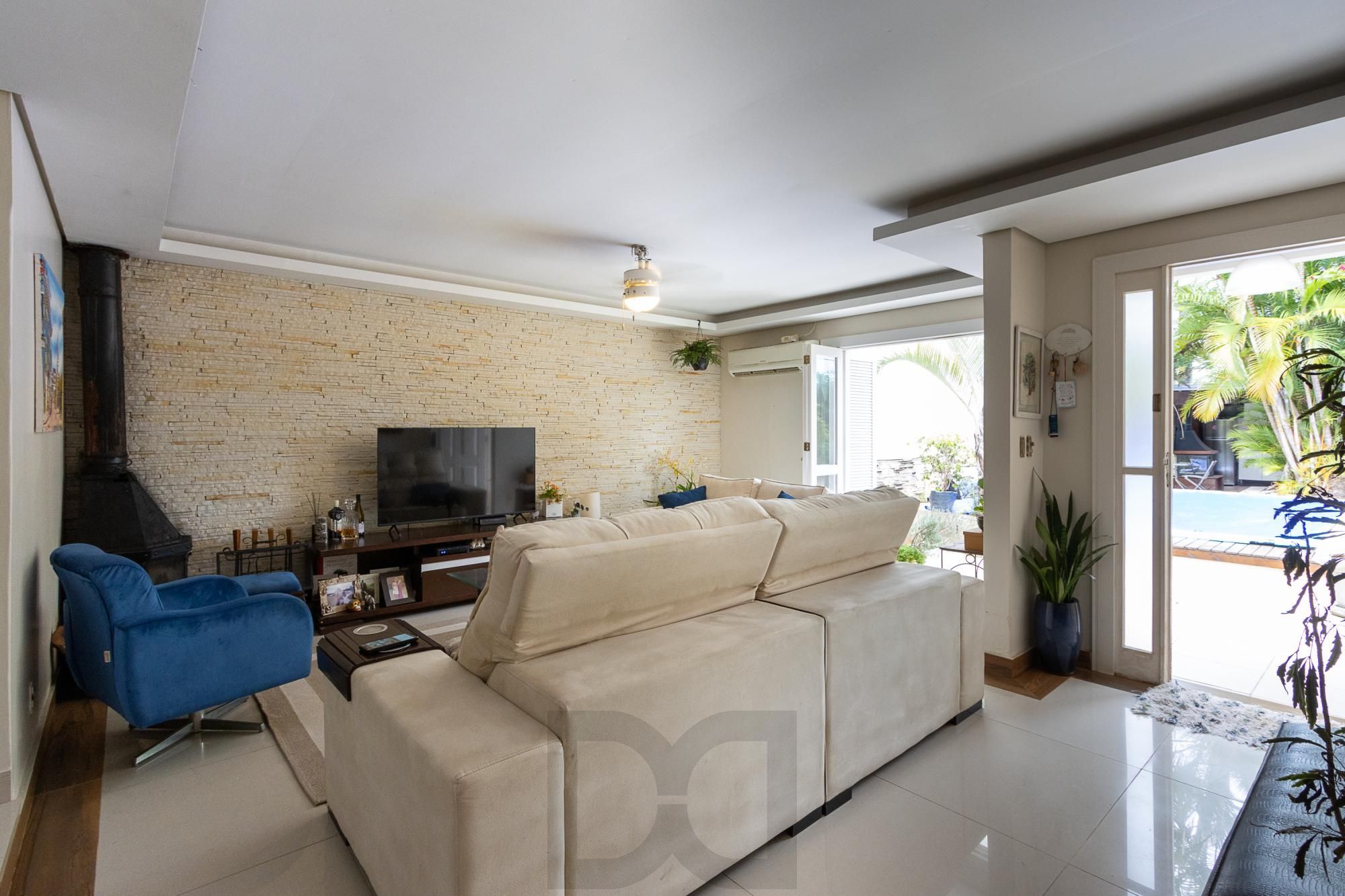 Casa térrea, 2 dormitórios, 1 suíte e 2 vagas no bairro Aberta dos Morros. — foto 14