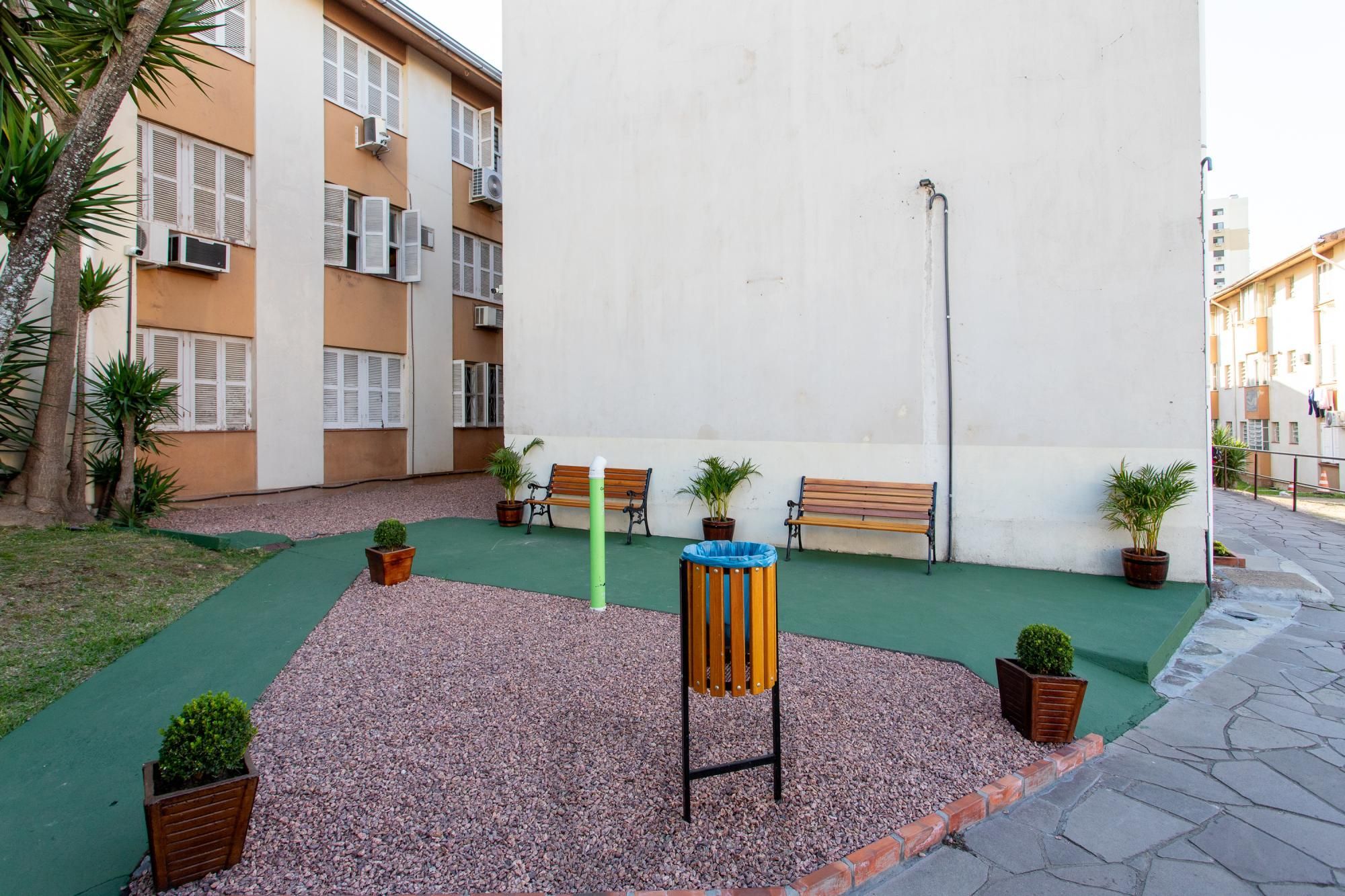 Apartamento 02 dormitórios I bairro Cristal — foto 23